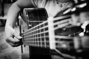 guitar-726960_640